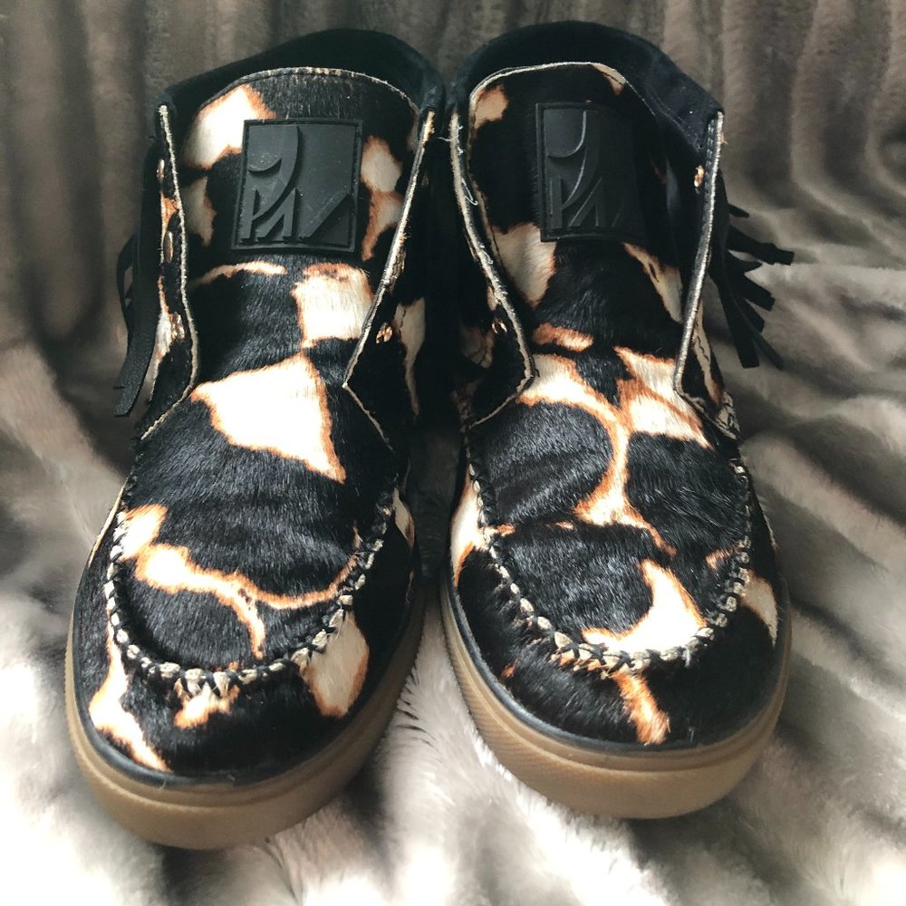 Nine West Moccasin NWOB Animal Print Fringe Booty